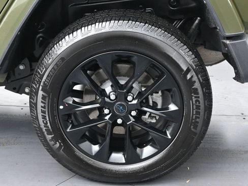 Used 2024 Jeep Wrangler Unlimited Sahara AWD/4WD image 36
