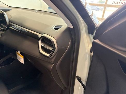 New 2026 Chevrolet TrailBlazer LT w/ Convenience Package AWD/4WD image 25