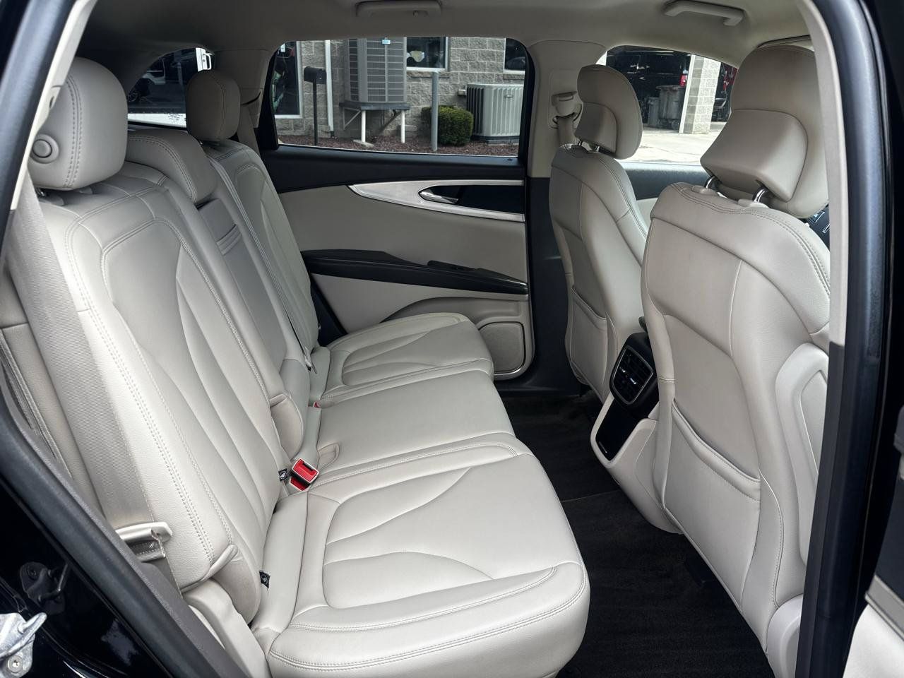 Used 2018 Lincoln MKX Premiere AWD/4WD image 21