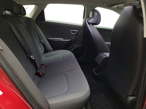 Used 2025 Kia K4 FWD image 19