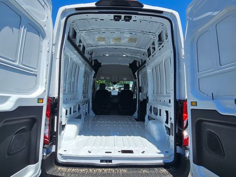 New 2026 Ford Transit 250 148 High Roof AWD image 5