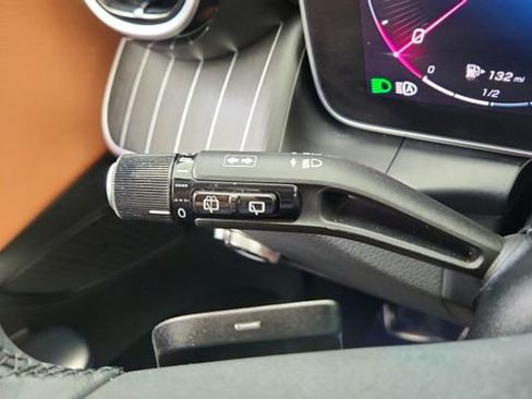 Used 2026 Mercedes-Benz GLC 300 image 41