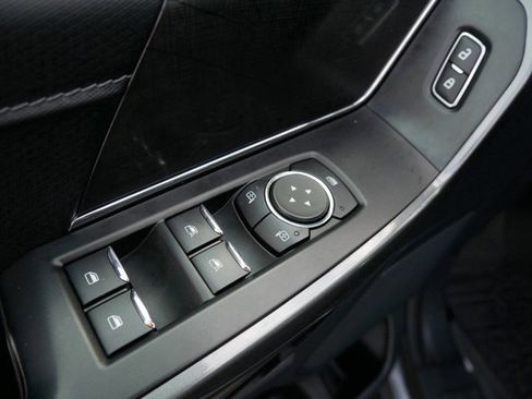 Certified 2022 Ford F150 XLT w/ Equipment Group 302A High image 10