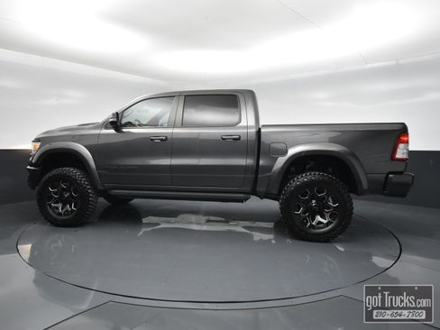 Used 2022 RAM 1500 Big Horn AWD/4WD image 3