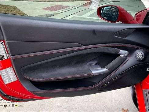 Used 2020 Ferrari F8 Tributo image 22