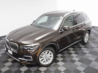 Certified 2023 BMW X5 xDrive40i w/ Premium Package video 2