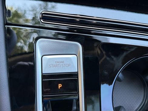 New 2026 Volkswagen Atlas Peak Edition AWD/4WD image 23