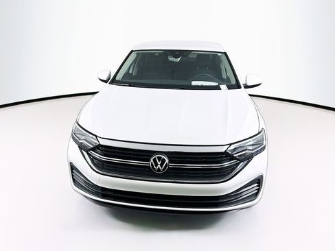 Used 2024 Volkswagen Jetta S image 2