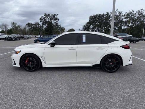 Used 2025 Honda Civic Type R image 3