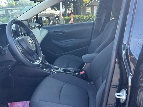 Used 2022 Toyota Corolla LE FWD image 13