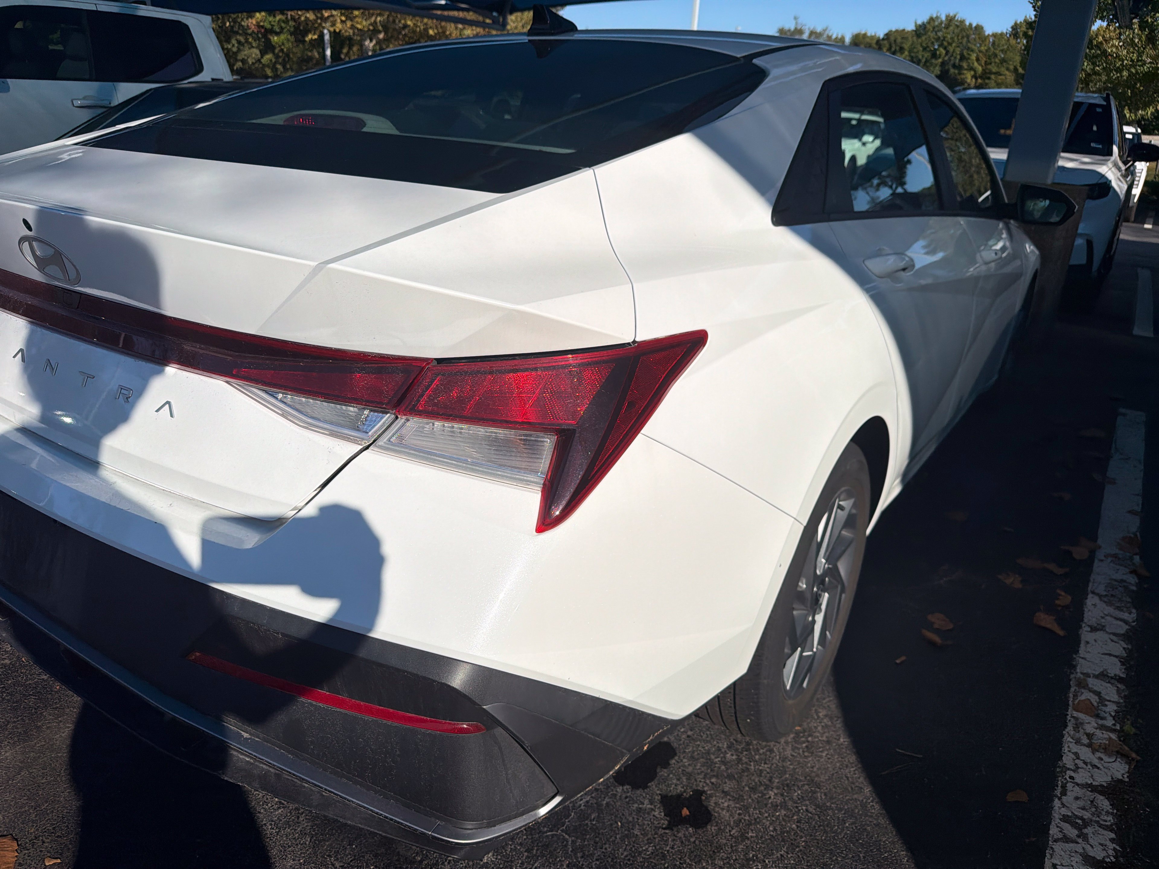 Used 2024 Hyundai Elantra SEL FWD image 9
