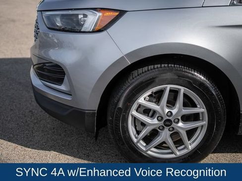 Used 2024 Ford Edge SEL AWD/4WD image 9