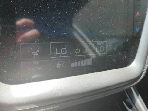 Certified 2025 Subaru Outback Onyx Edition AWD/4WD image 21