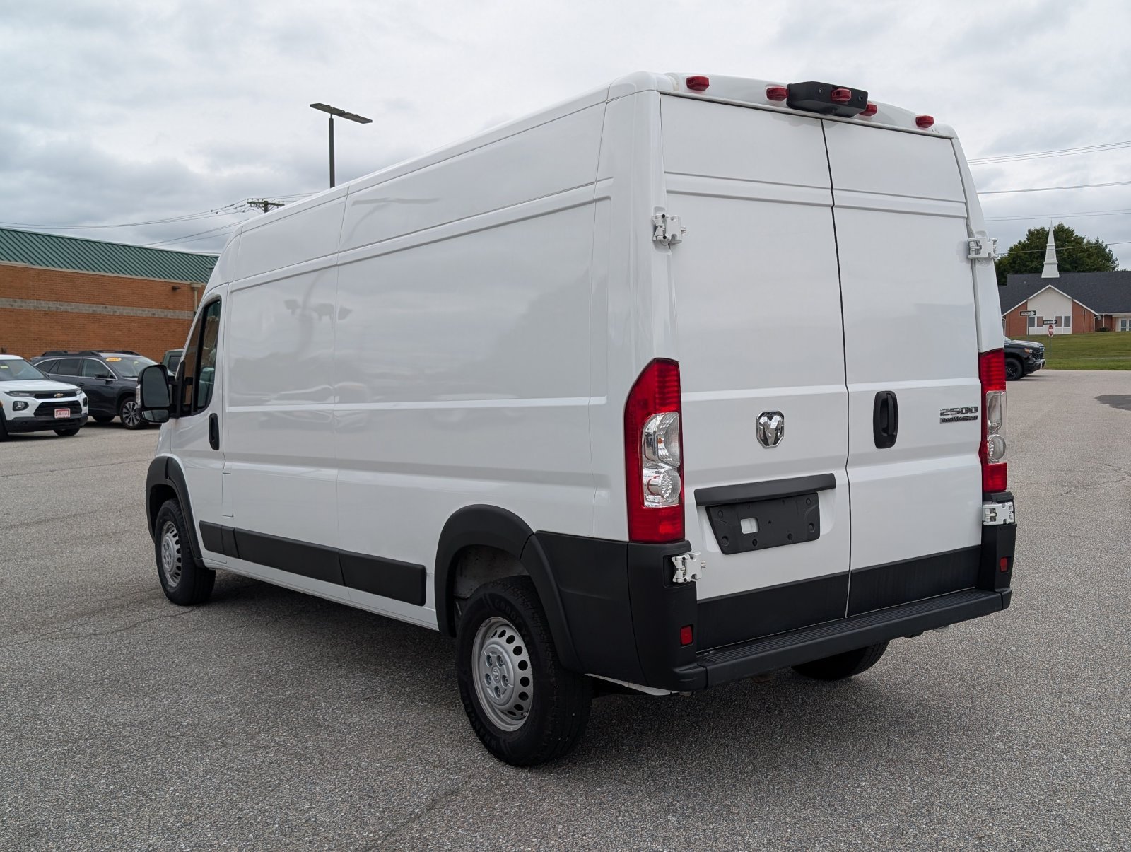 Used 2025 RAM ProMaster 2500 w/ Convenience Group FWD image 5
