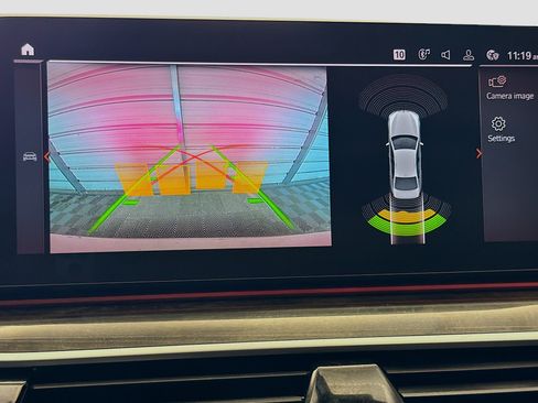 Used 2022 BMW 530i w/ Convenience Package image 16