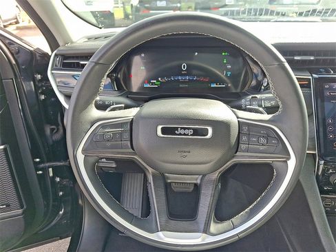 Used 2023 Jeep Grand Cherokee 4WD 4xe w/ Luxury Tech Group II image 21