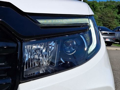 Used 2025 Honda Ridgeline Black Edition image 10
