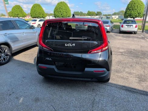 Used 2022 Kia Soul LX w/ Technology Package FWD image 5