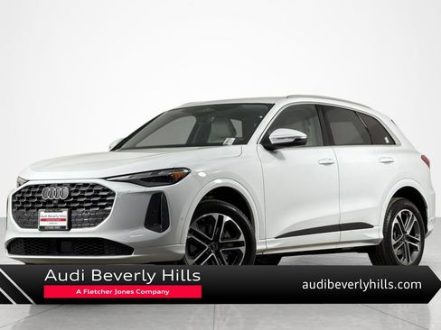 Used 2025 Audi Q5 Premium w/ Convenience Package AWD/4WD image 1