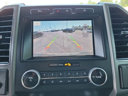 Used 2021 Ford Expedition Max XLT RWD image 17