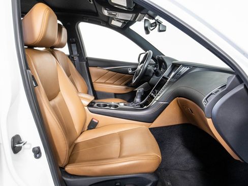 Used 2024 INFINITI Q50 Sensory image 6
