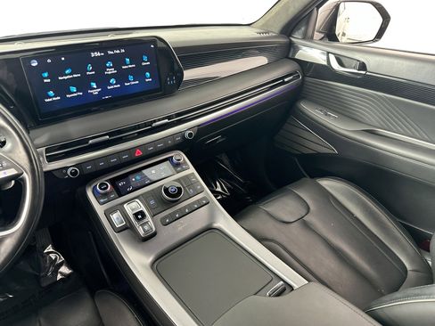 Used 2023 Hyundai Palisade Calligraphy image 25