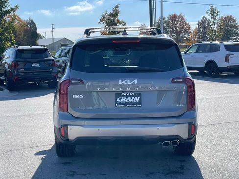 New 2025 Kia Telluride S image 6