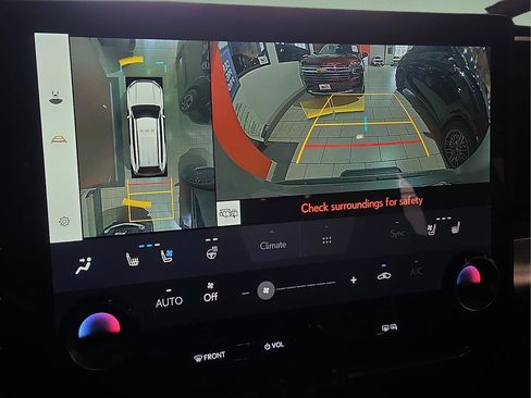 Used 2025 Lexus GX 550 image 23