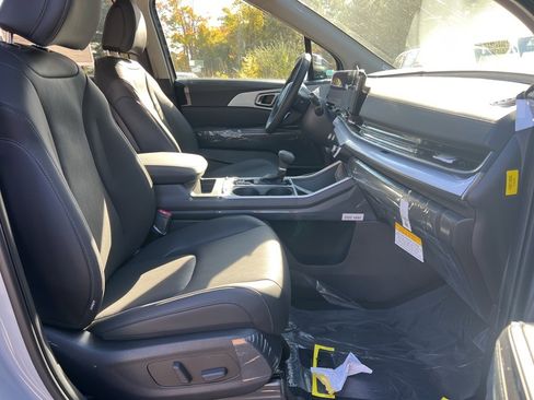 New 2026 Kia Carnival SX image 14