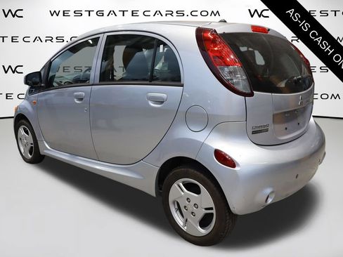 Used 2012 Mitsubishi i RWD image 4