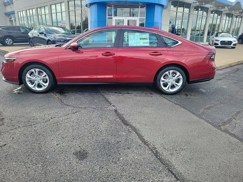 New 2025 Honda Accord LX image 10