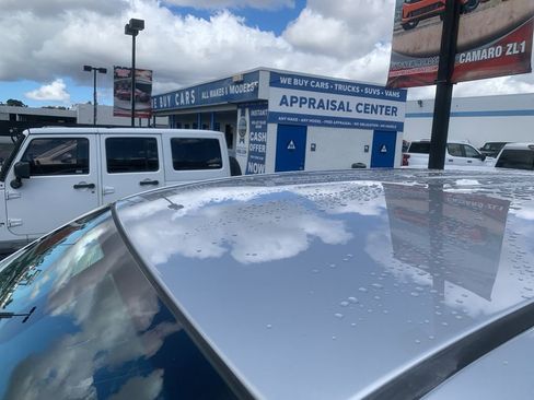 Used 2015 Chevrolet Colorado LT image 13