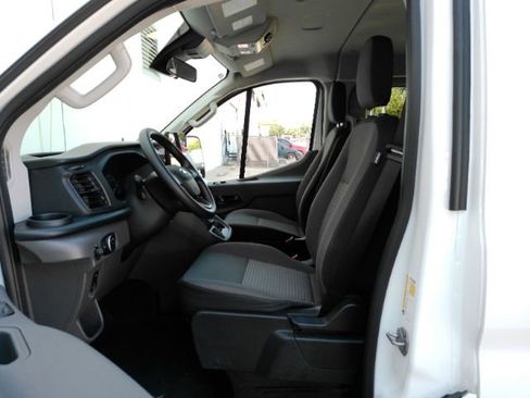 Used 2025 Ford Transit 350 XLT RWD image 18