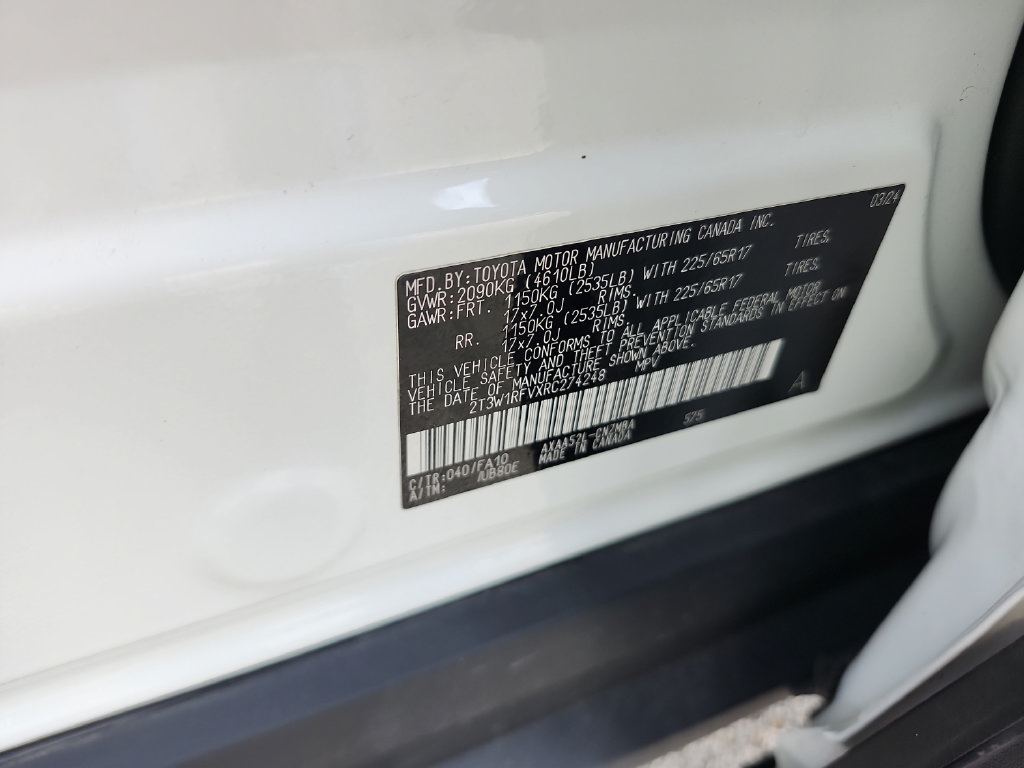 Used 2024 Toyota RAV4 XLE FWD image 36