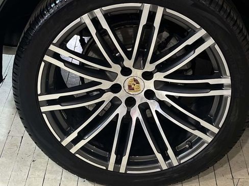 Used 2015 Porsche Macan S AWD/4WD image 14