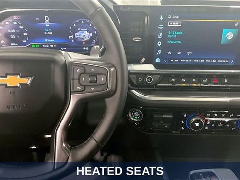 Used 2024 Chevrolet Silverado 1500 High Country w/ High Country Premium Package AWD/4WD image 18