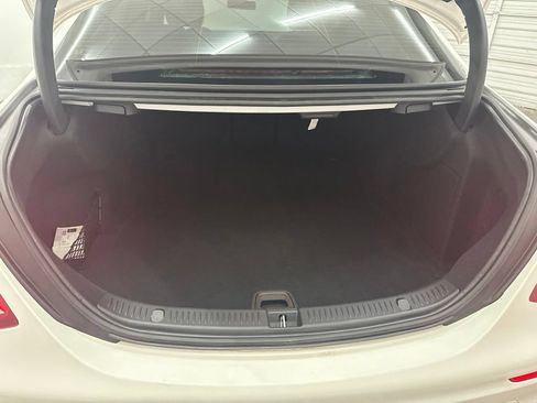 Used 2019 Mercedes-Benz E 300 image 26
