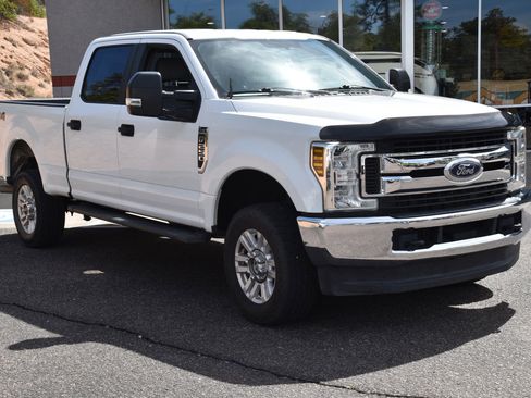 Used 2019 Ford F250 XL w/ STX Appearance Package image 2