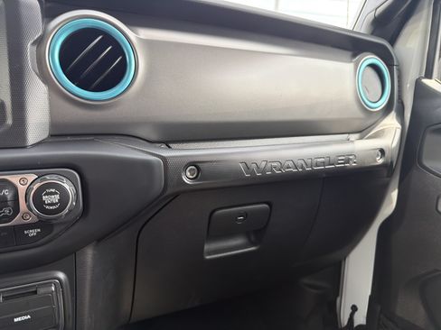 Used 2023 Jeep Wrangler Unlimited w/ Cold Weather Group AWD/4WD image 23