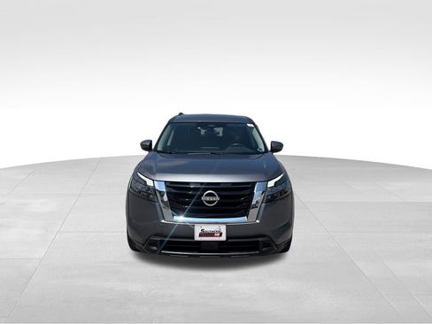 Used 2024 Nissan Pathfinder SV AWD/4WD image 9