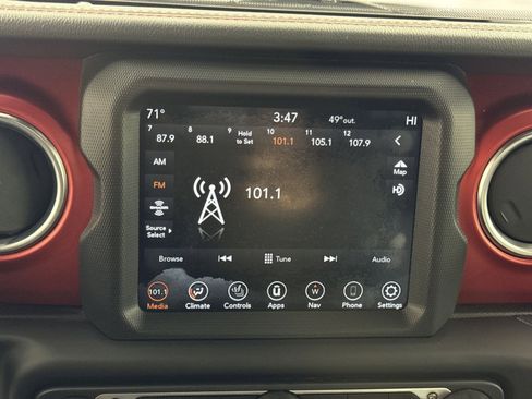 Used 2020 Jeep Gladiator Rubicon image 18