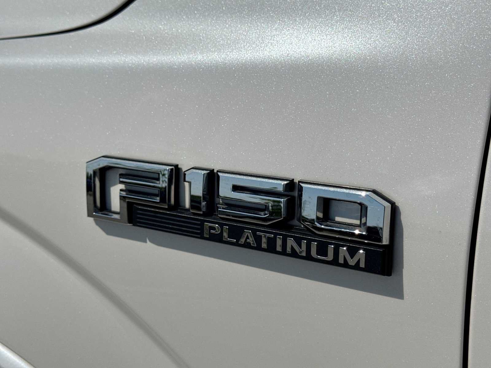 Used 2018 Ford F150 4x4 SuperCrew image 12