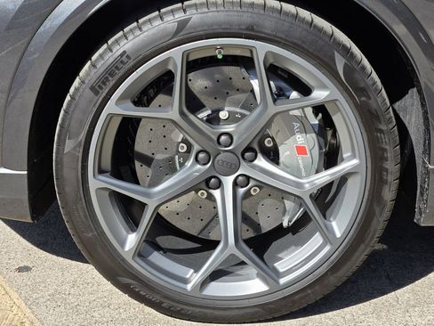 New 2026 Audi RS Q8 performance image 13