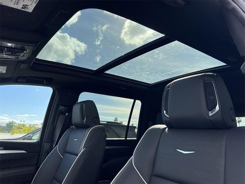 New 2026 Cadillac Escalade ESV Luxury w/ LPO, Floor Liner Package image 25