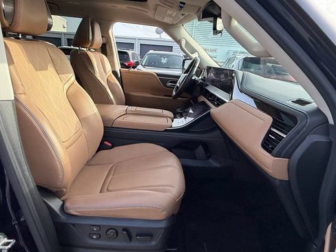 Used 2025 INFINITI QX80 Sensory w/ Exterior Package AWD/4WD image 19