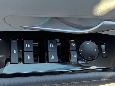 New 2026 Hyundai Tucson Limited FWD image 47
