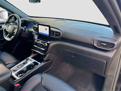 Used 2022 Ford Explorer ST image 29