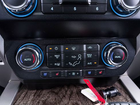 Used 2019 Ford F350 Lariat AWD/4WD image 28