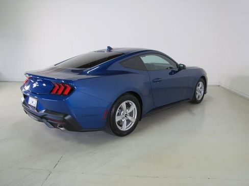 Used 2024 Ford Mustang Coupe image 23