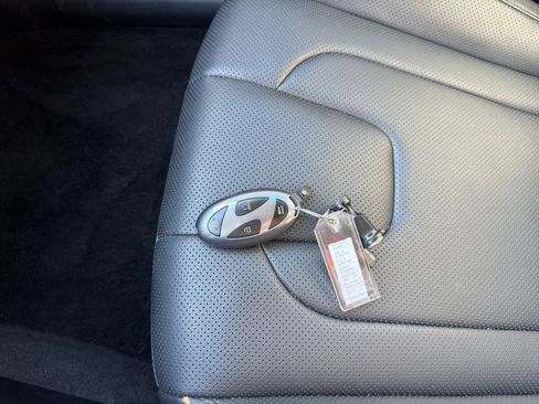 Used 2025 Hyundai Elantra Limited image 20